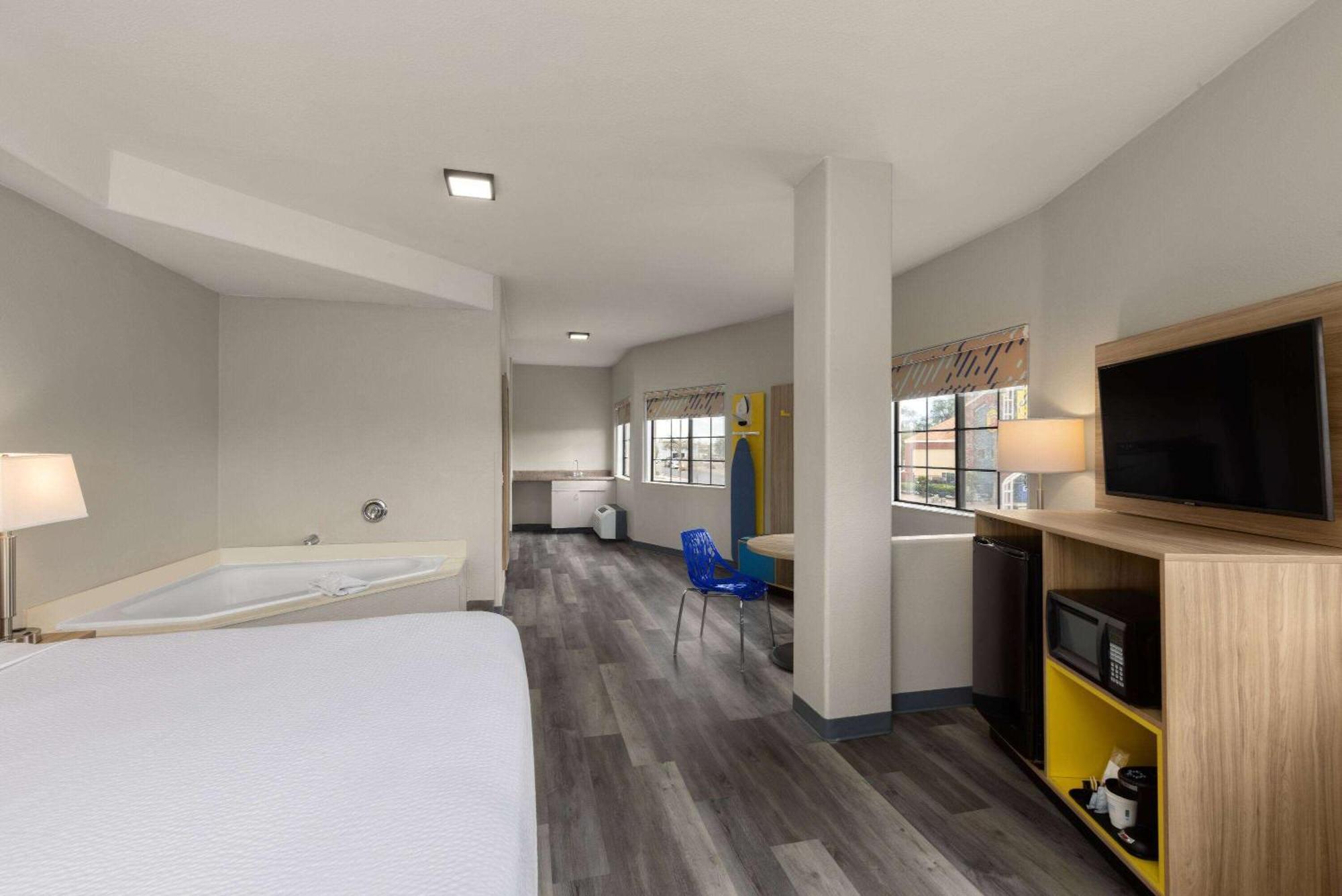 Days Inn & Suites By Wyndham Tucson/Marana Eksteriør bilde