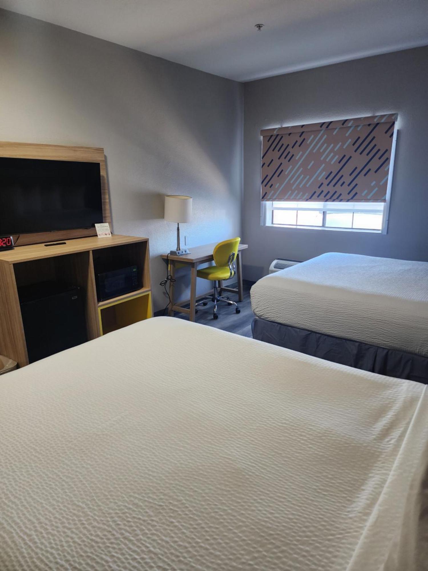 Days Inn & Suites By Wyndham Tucson/Marana Rom bilde