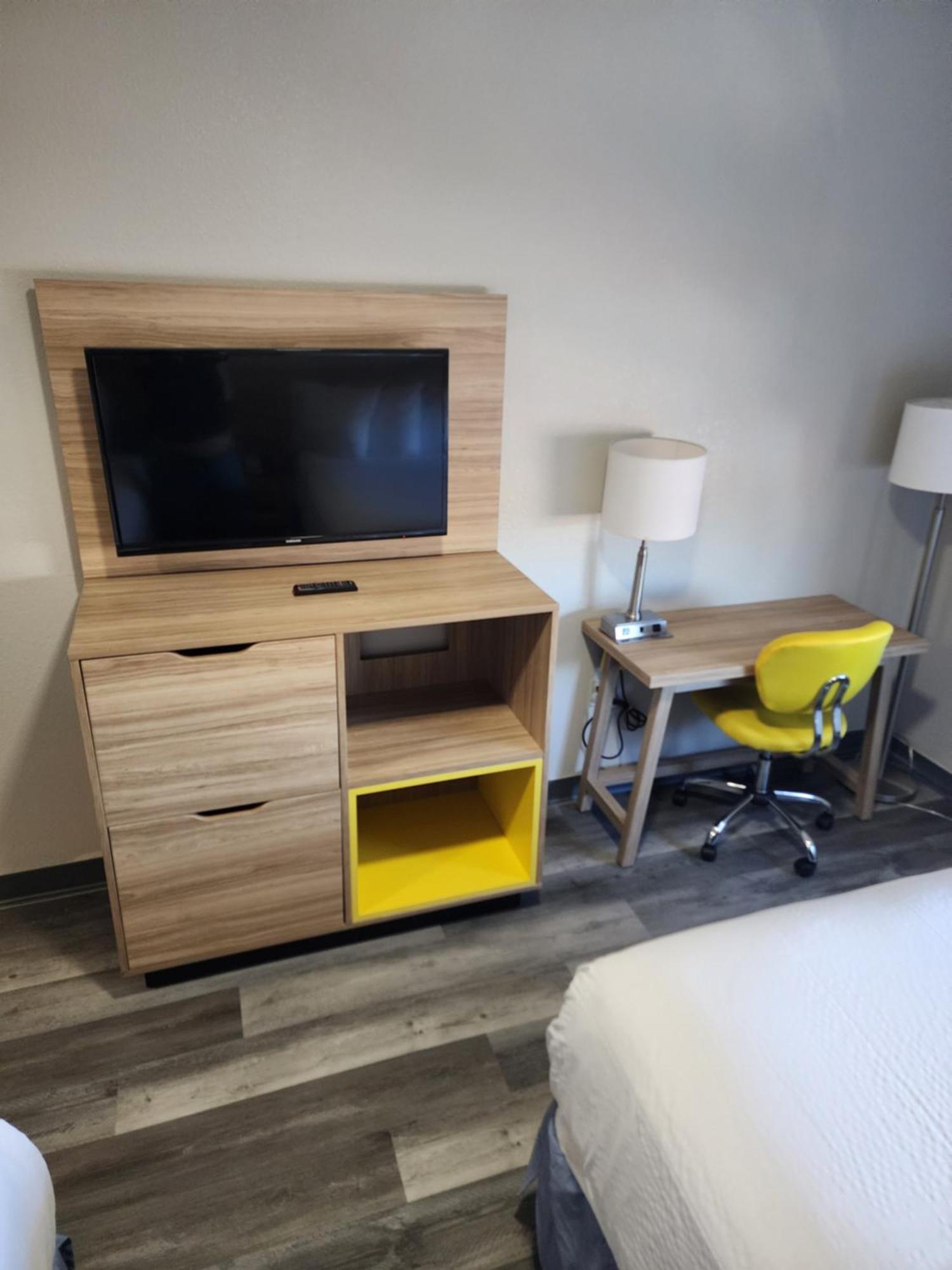 Days Inn & Suites By Wyndham Tucson/Marana Rom bilde