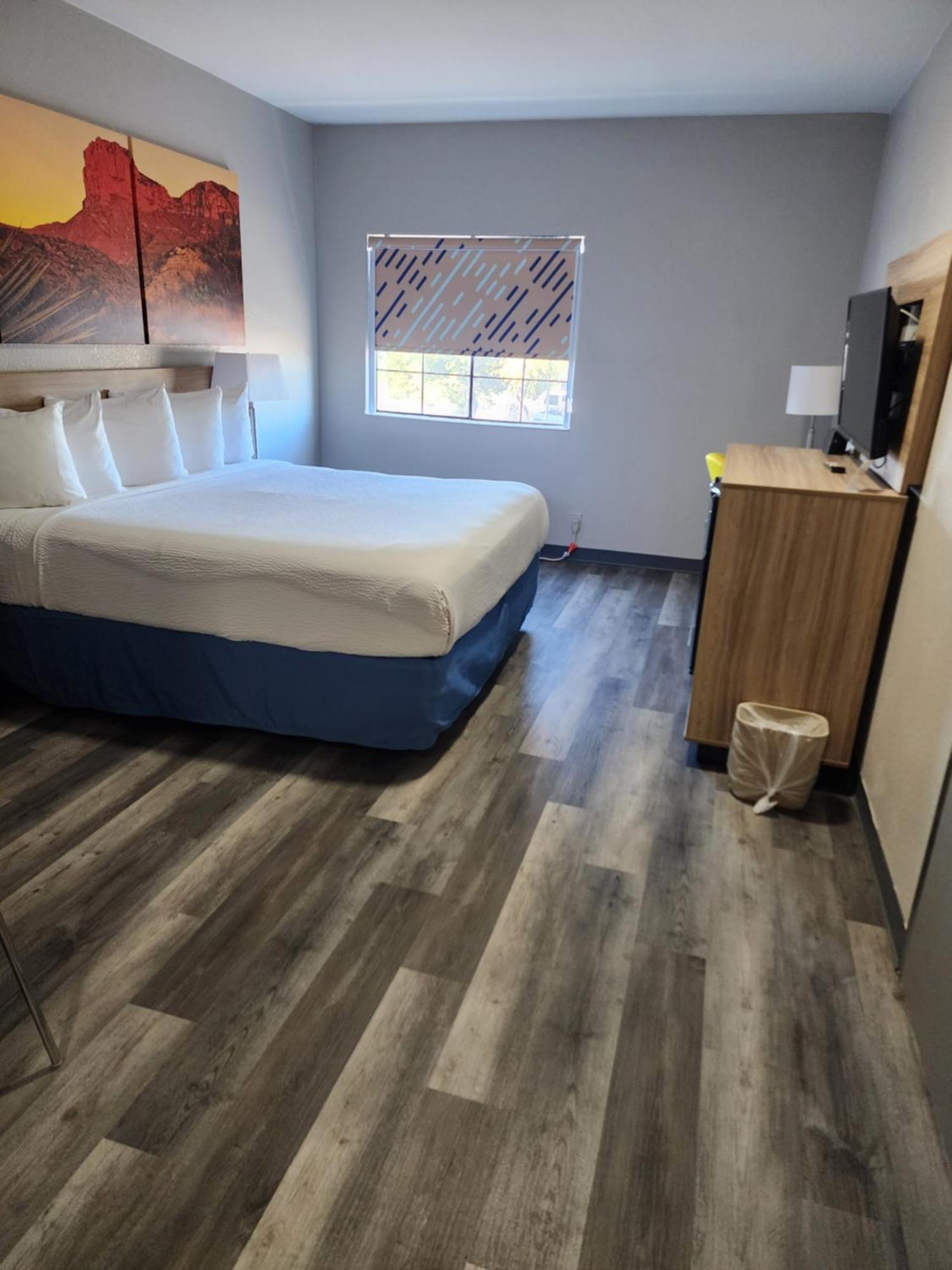 Days Inn & Suites By Wyndham Tucson/Marana Rom bilde